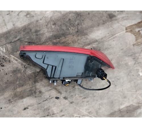 Фонарь крышки двери багажника левый внутренний