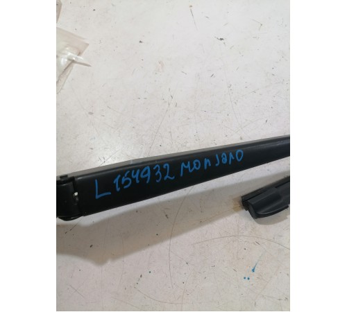 Поводок стеклоочистителя левый , водительский