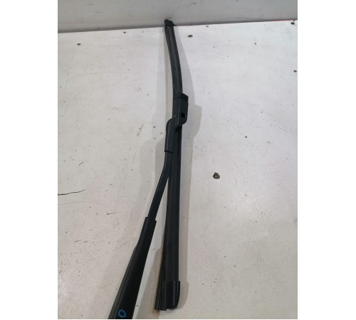 Поводок стеклоочистителя левый , водительский