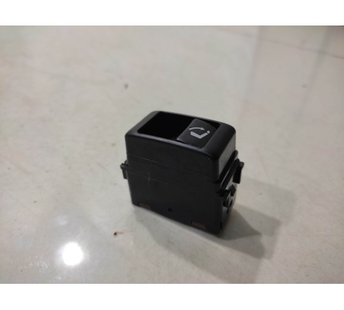 кнопка откидывания сиденья