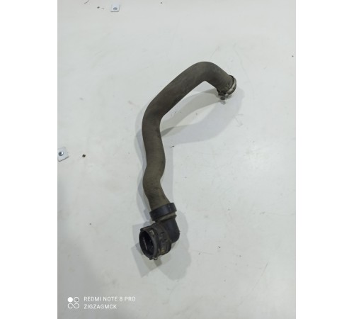 Патрубок системы охлаждения