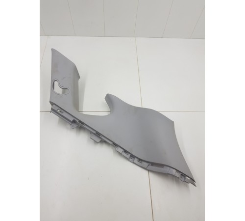 Обшивка задней стойки правая