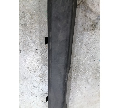 Накладка на порог передняя левая