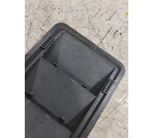 Решетка вентиляционная задняя правая