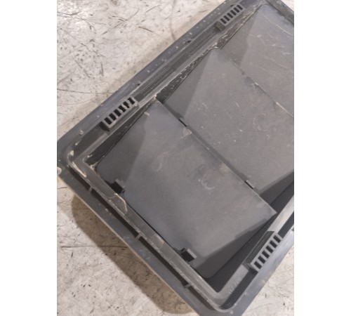 Решетка вентиляционная задняя правая