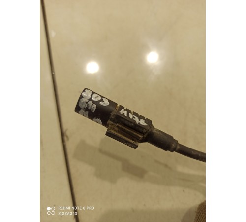 Датчик ABS(передний правый)