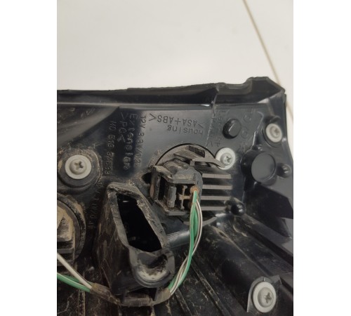 Фонарь задний левый