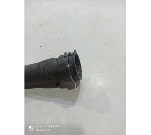 Патрубок системы охлаждения