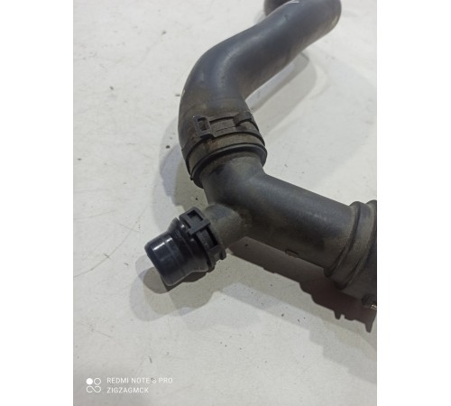 Патрубок системы охлаждения