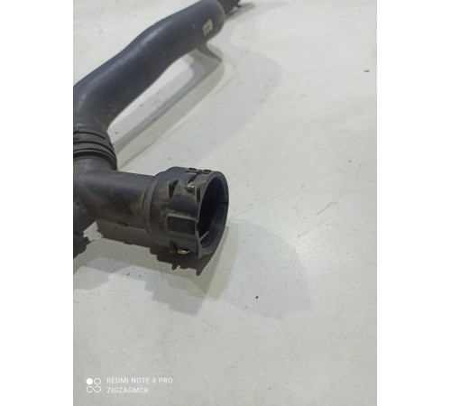 Патрубок системы охлаждения