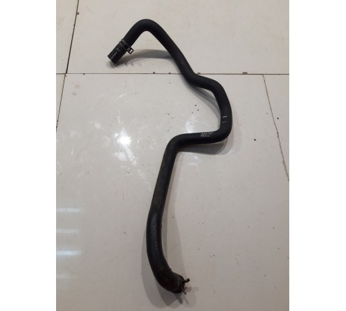 Патрубок системы охлаждения