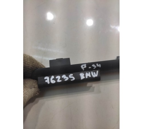 Держатель шланга омывателя лобового стекла