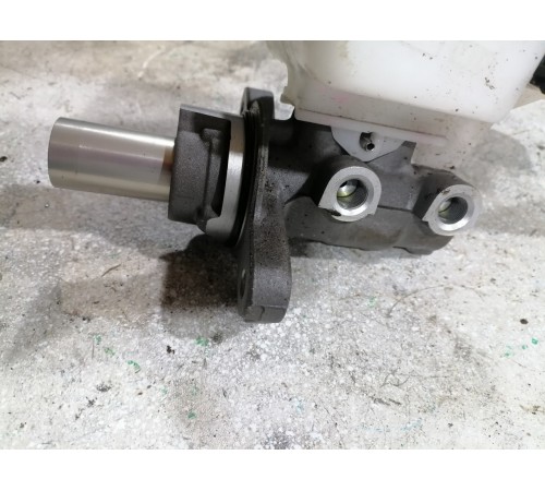 Главный тормозной цилиндр (в сборе)