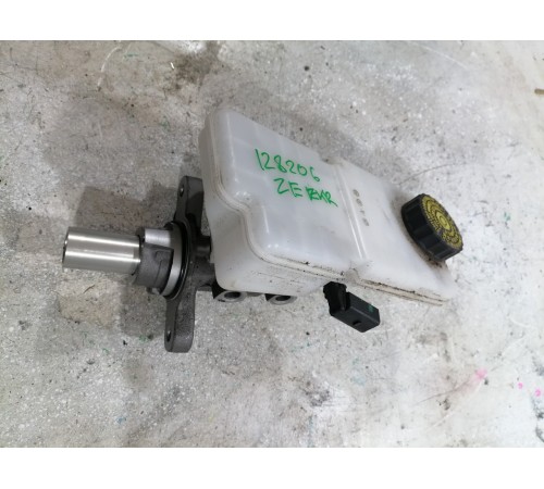 Главный тормозной цилиндр (в сборе)