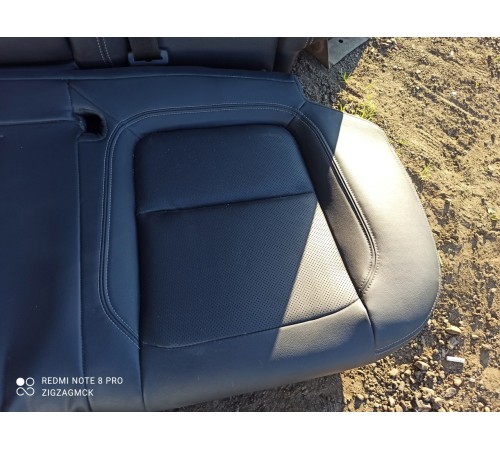 Задний ряд сидений