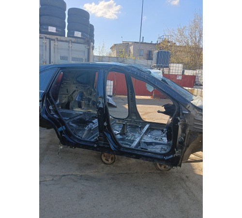 Порог со стойкой правый