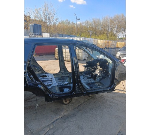 Порог со стойкой правый