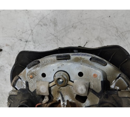 Подушка безопасности водителя