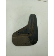 Брызговик передний правый