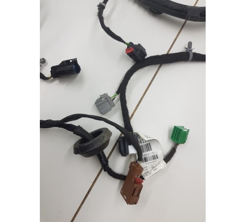 Электропроводка двери задняя левая