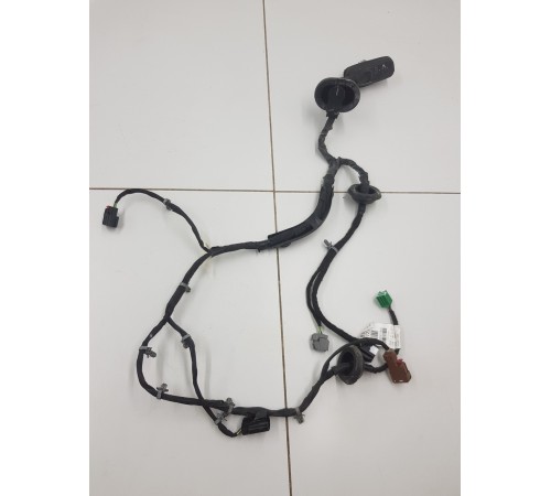 Электропроводка двери задняя левая