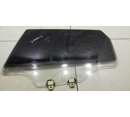 Стекло двери (заднее, левое)