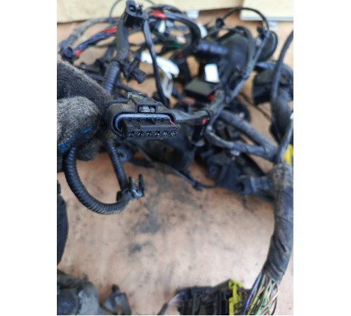 Электропроводка подкапотная с монтажным блоком