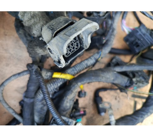 Электропроводка подкапотная с монтажным блоком