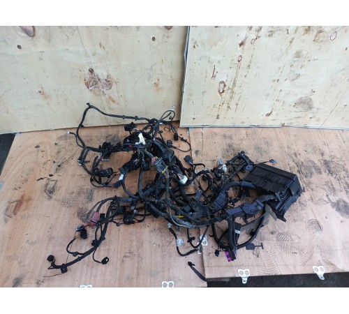 Электропроводка подкапотная с монтажным блоком