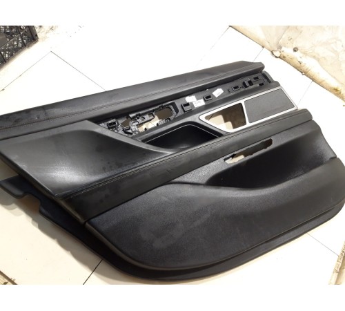 Обшивка двери (задняя левая)