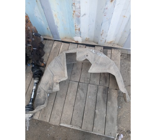 Подкрылок локер задний левый