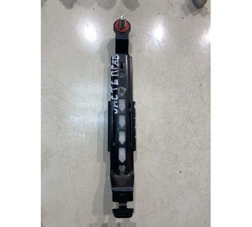 Кронштейн переднего правого ремня безопасности