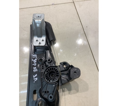 Стеклоподъемник электрический(задний левый)