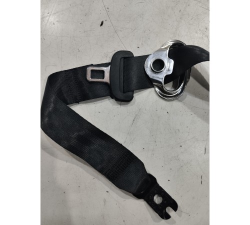 Ремень безопасности