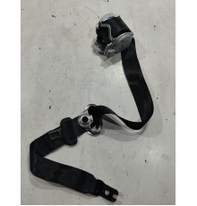 Ремень безопасности