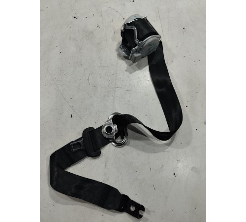 Ремень безопасности