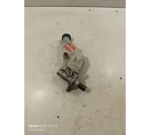 Главный тормозной цилиндр с бачком