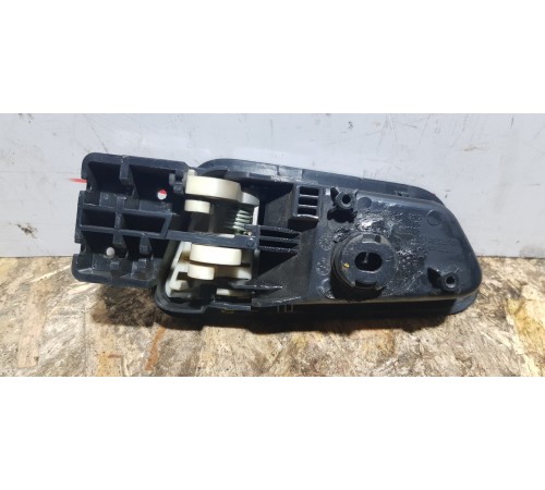 Ручка двери внутренняя передняя левая