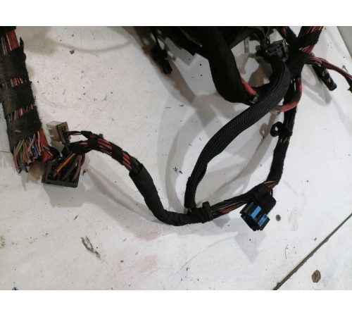 Электропроводка с монтажным блоком