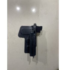 Накладка моторного отсека