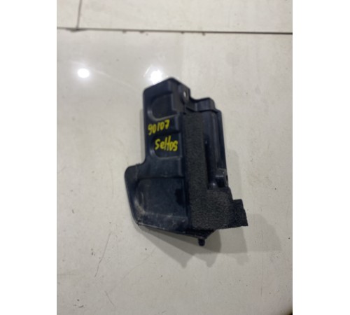 Накладка моторного отсека