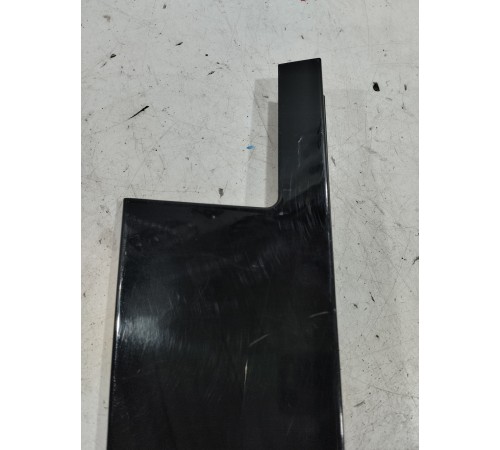 Накладка двери (задняя, правая)