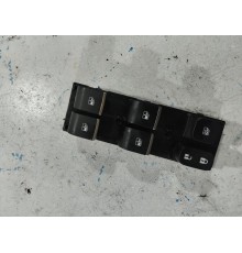 Блок кнопок управления стеклоподъёмниками передний левый