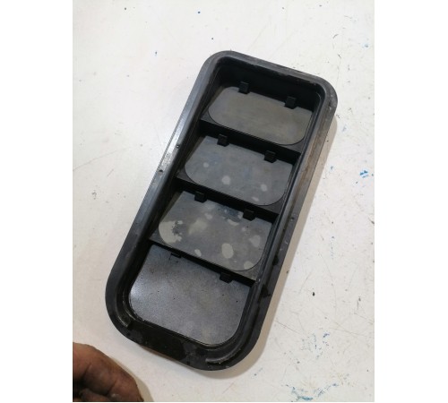 Клапан воздушный в крыло