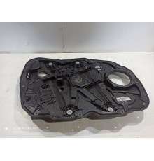 Стеклоподъемник (передний левый)