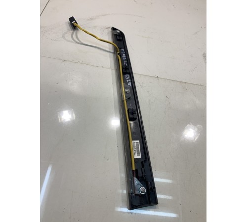 Подсветка обшивки двери (задняя, правая)