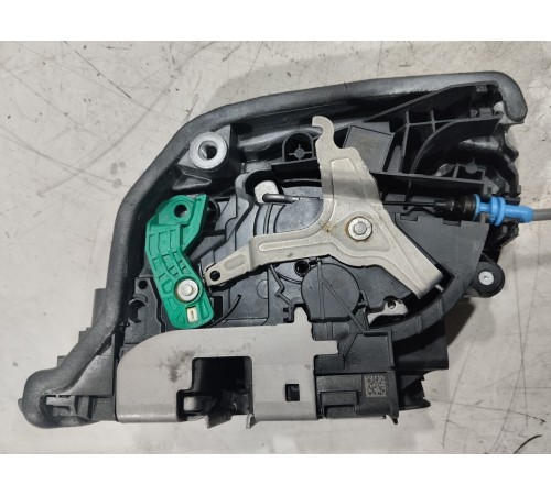 Замок двери (задний левый)