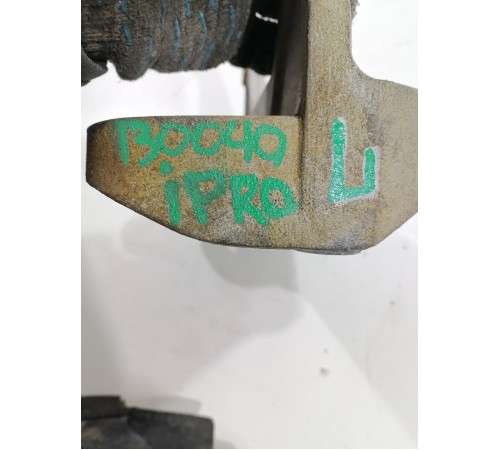 Кронштейн крепление двигателя левый