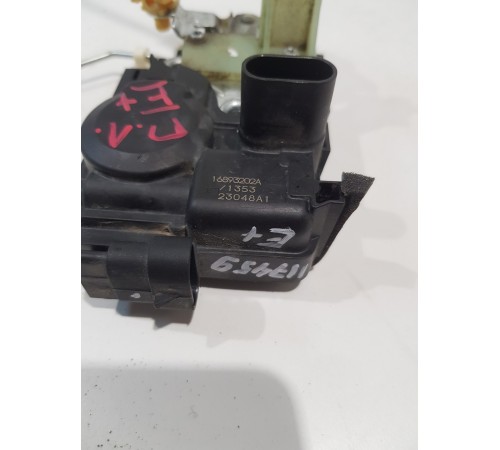 Замок двери передний левый