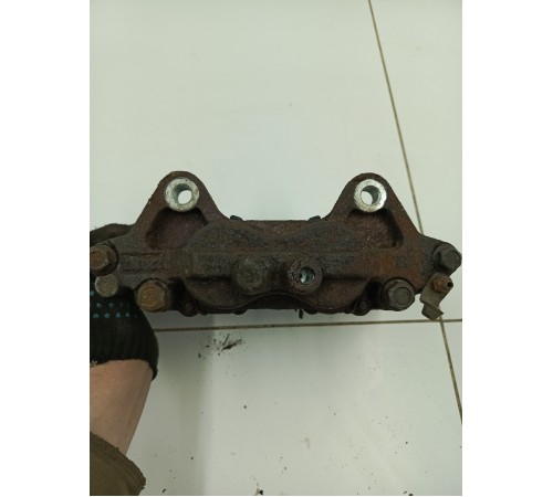 Суппорт тормозной передний правый